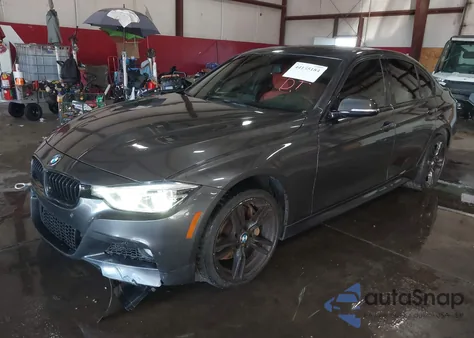 2016 BMW 340I xDrive z USA, uszkodzony, nr VIN WBA8B7G5XGNT14322